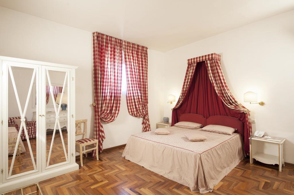 דירות פירנצה Palazzo Ruspoli מראה חיצוני תמונה